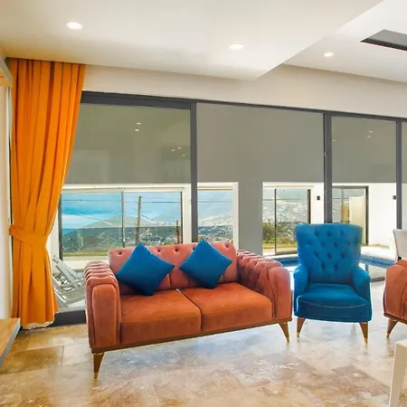 Apartment Seaview Luxury - Private Indoor Pool And Jakuzzi