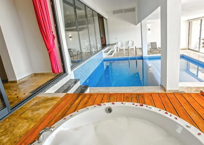 Seaview Luxury - Private Indoor Pool And Jakuzzi * Kalkan