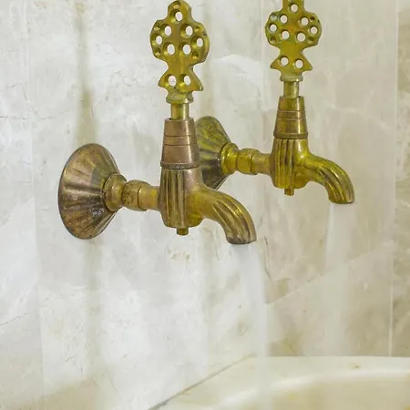 1 Bedroom Luxury 8138