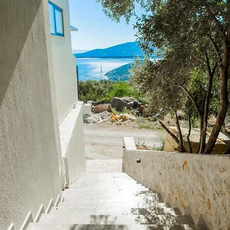 Seaview Luxury - Private Indoor Pool And Jakuzzi